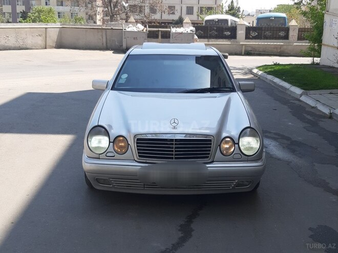 Mercedes E 280 1999, 285,000 km - 2.8 l - Bakı