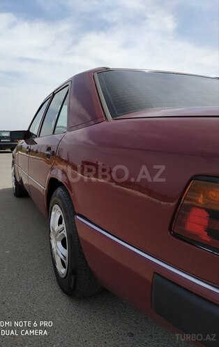Mercedes E 200 1990, 415,572 km - 2.0 l - Sumqayıt