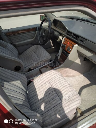 Mercedes E 200 1990, 415,572 km - 2.0 l - Sumqayıt
