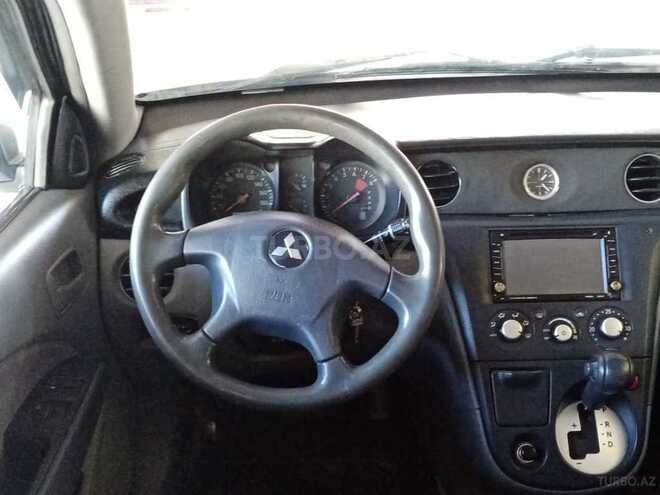 Mitsubishi Airtrek 2002, 240,000 km - 2.0 l - Saatlı