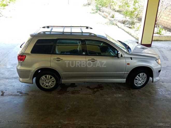 Mitsubishi Airtrek 2002, 240,000 km - 2.0 l - Saatlı