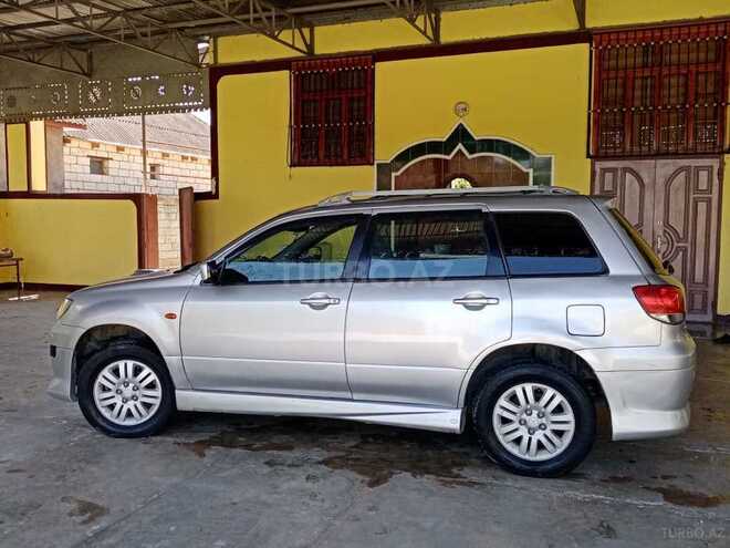 Mitsubishi Airtrek 2002, 240,000 km - 2.0 l - Saatlı