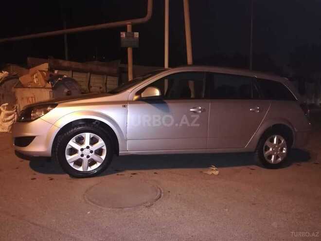 Opel Astra 2010, 280,000 km - 1.8 л - Bakı