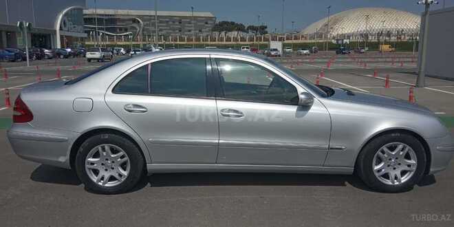 Mercedes E 220 2004, 234,000 km - 2.2 l - Bakı