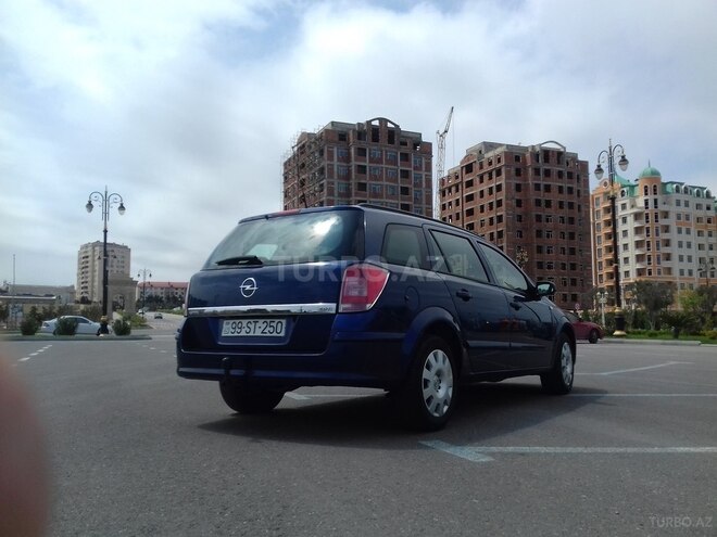 Opel Astra 2007, 233,000 km - 1.3 л - Bakı
