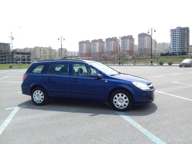 Opel Astra 2007, 233,000 km - 1.3 л - Bakı