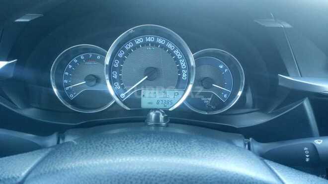 Toyota Corolla 2014, 88,000 km - 1.6 l - Bakı