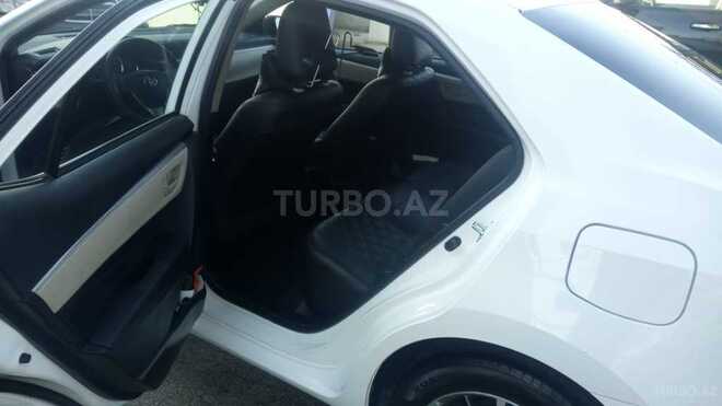 Toyota Corolla 2014, 88,000 km - 1.6 l - Bakı
