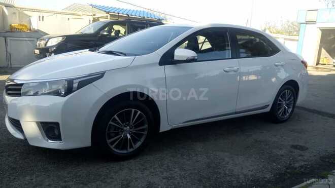 Toyota Corolla 2014, 88,000 km - 1.6 l - Bakı