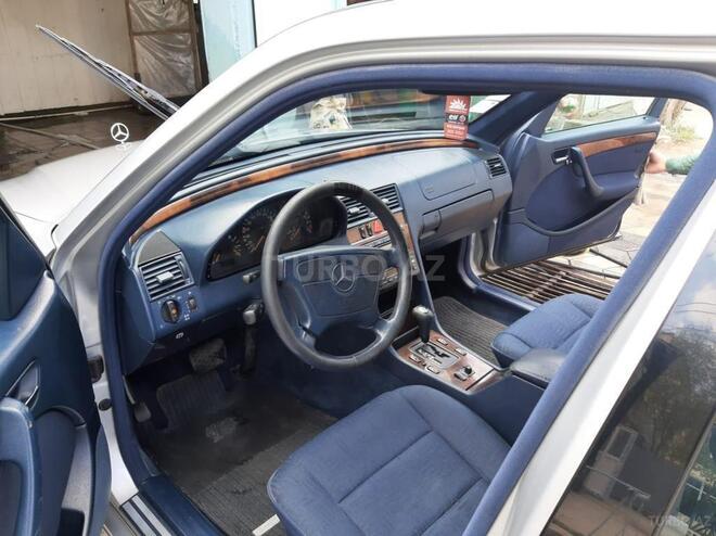 Mercedes C 200 1999, 200,000 km - 2.0 л - Bakı
