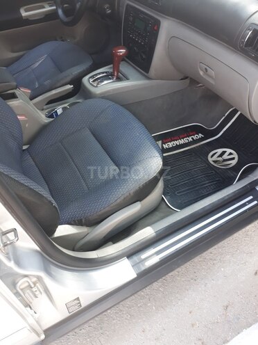 Volkswagen Passat 2004, 185,000 km - 1.8 l - Bakı