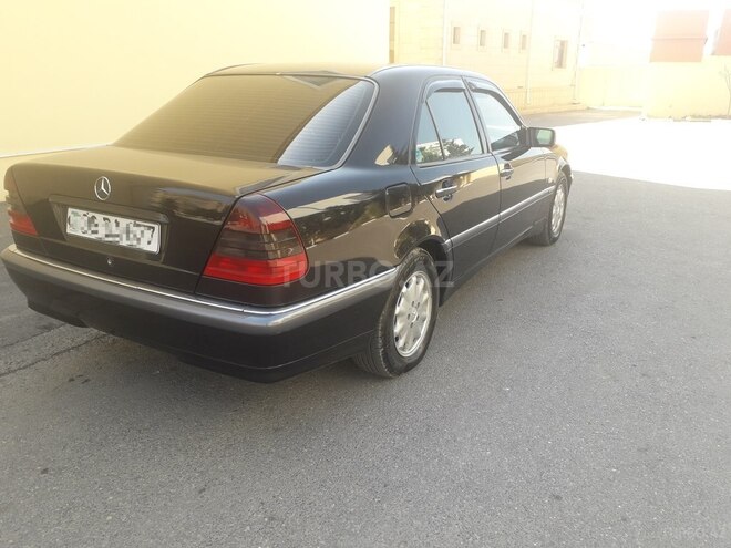 Mercedes C 200 1999, 185,324 km - 2.0 l - Bakı