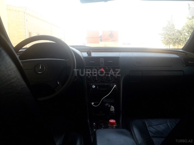 Mercedes C 200 1999, 185,324 km - 2.0 l - Bakı
