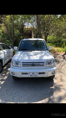 Mitsubishi Pajero io 2000, 286,000 km - 1.8 l - Bakı
