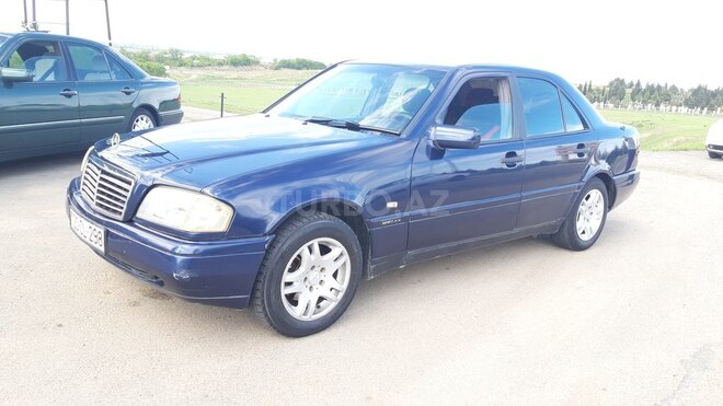 Mercedes C 180 1995, 234,567 km - 1.8 l - Qazax