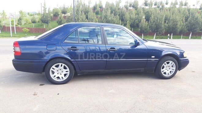 Mercedes C 180 1995, 234,567 km - 1.8 l - Qazax