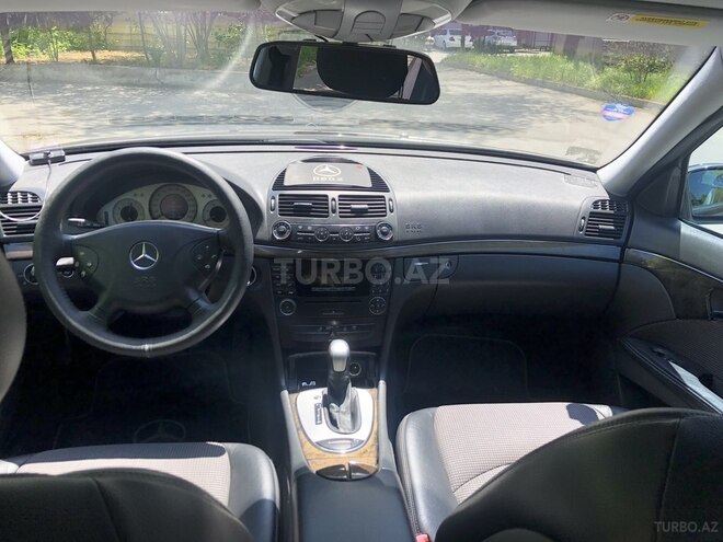 Mercedes E 220 2003, 427,780 km - 2.2 l - Bakı