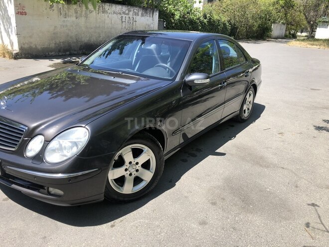 Mercedes E 220 2003, 427,780 km - 2.2 l - Bakı
