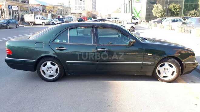 Mercedes E 240 1997, 256,000 km - 2.4 l - Bakı