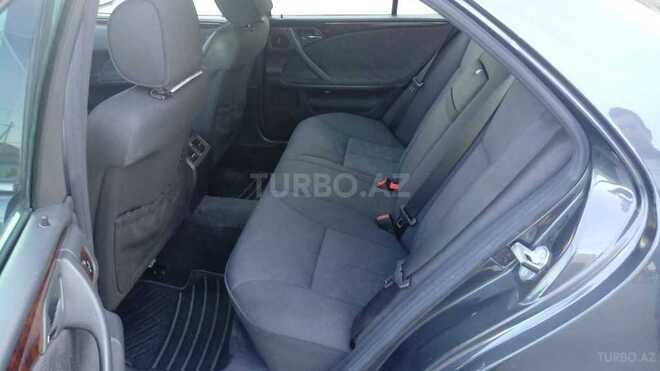 Mercedes E 320 1999, 270,000 km - 3.2 л - Bakı