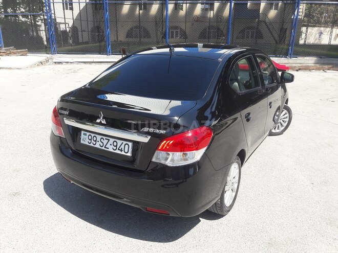 Mitsubishi Attrage 2015, 113,000 km - 1.2 l - Bakı