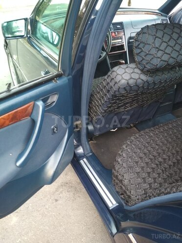 Mercedes C 220 1998, 256,000 km - 2.2 l - İmişli