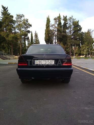 Mercedes C 220 1998, 256,000 km - 2.2 l - İmişli
