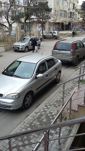 Opel Astra 1998, 242,000 km - 1.6 l - Bakı
