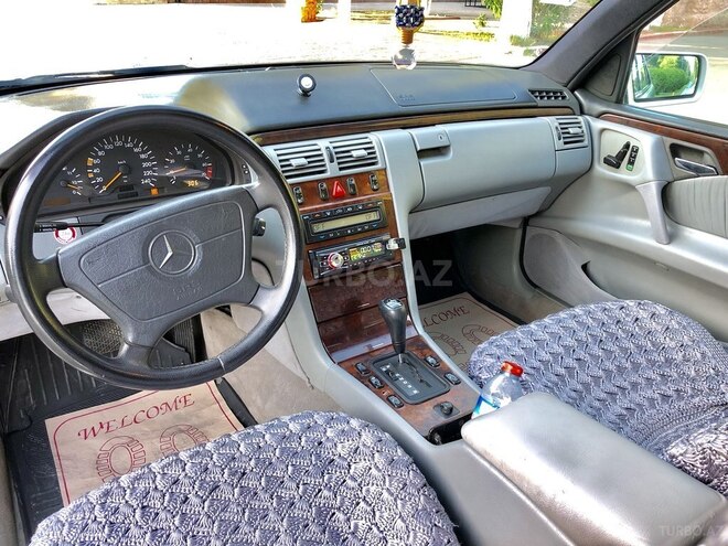 Mercedes E 320 1996, 214,000 km - 3.2 л - Xırdalan