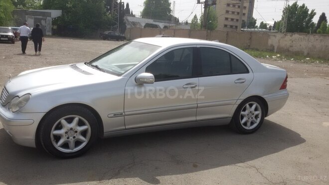 Mercedes C 220 2000, 322,222 km - 2.2 l - Gəncə