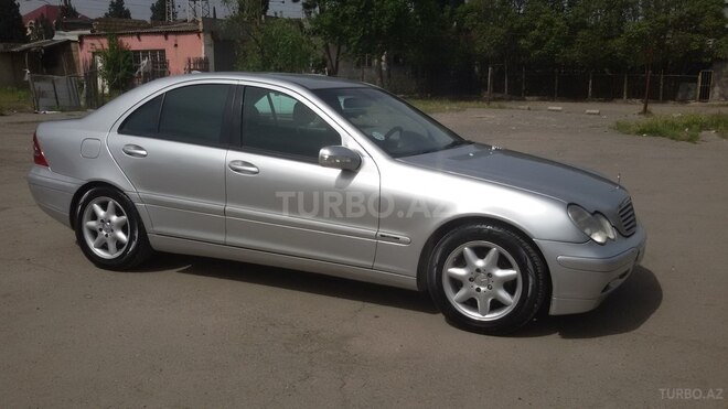 Mercedes C 220 2000, 322,222 km - 2.2 l - Gəncə