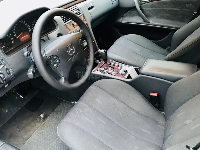 Mercedes E 200 2001, 325,000 km - 2.0 l - Bakı