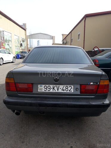 BMW 520 1990, 134,000 km - 2.0 l - Bakı