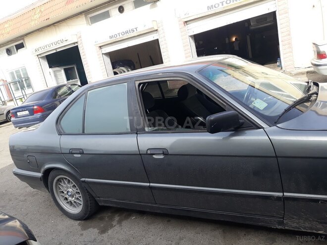 BMW 520 1990, 134,000 km - 2.0 l - Bakı