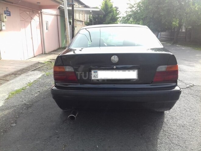 BMW 316 1991, 240,000 km - 1.6 l - Zaqatala