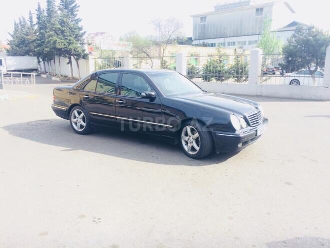Mercedes E 220 2000, 350,000 km - 2.2 l - Bakı