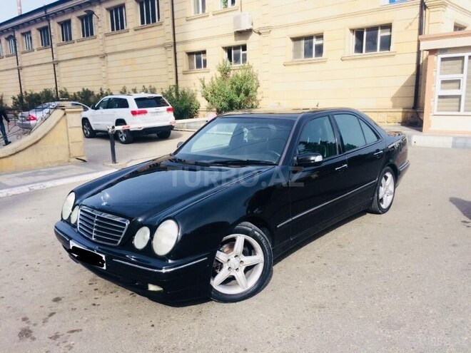 Mercedes E 220 2000, 350,000 km - 2.2 l - Bakı