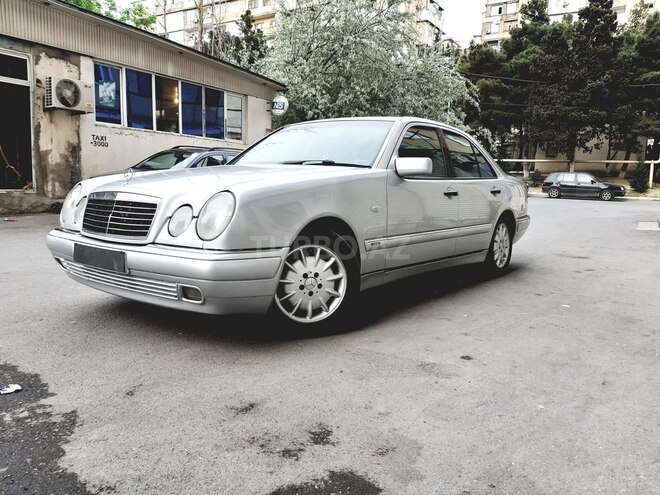 Mercedes E 240 1998, 343,300 km - 2.4 л - Bakı