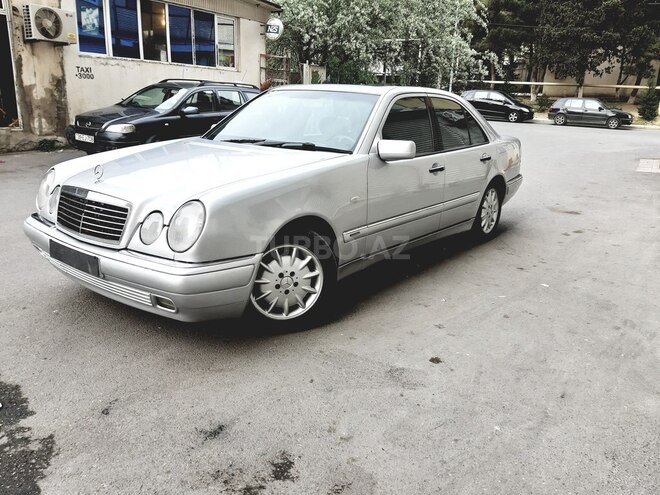 Mercedes E 240 1998, 343,300 km - 2.4 л - Bakı