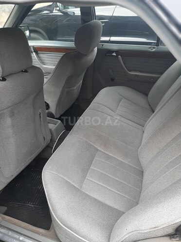 Mercedes E 200 1990, 370,000 km - 2.0 l - Bakı
