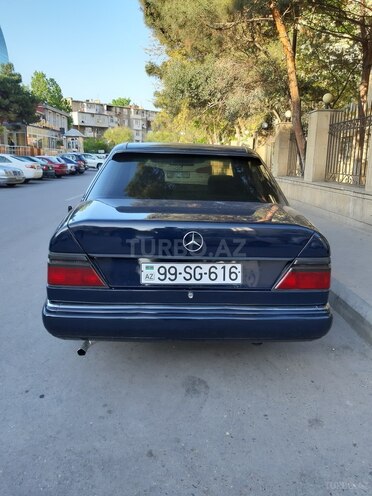 Mercedes E 200 1990, 370,000 km - 2.0 l - Bakı