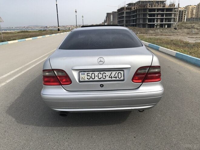 Mercedes  1999, 268,000 km - 2.3 l - Sumqayıt
