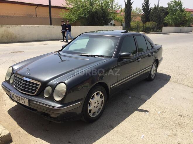 Mercedes E 270 2000, 278,000 km - 2.7 l - Bakı
