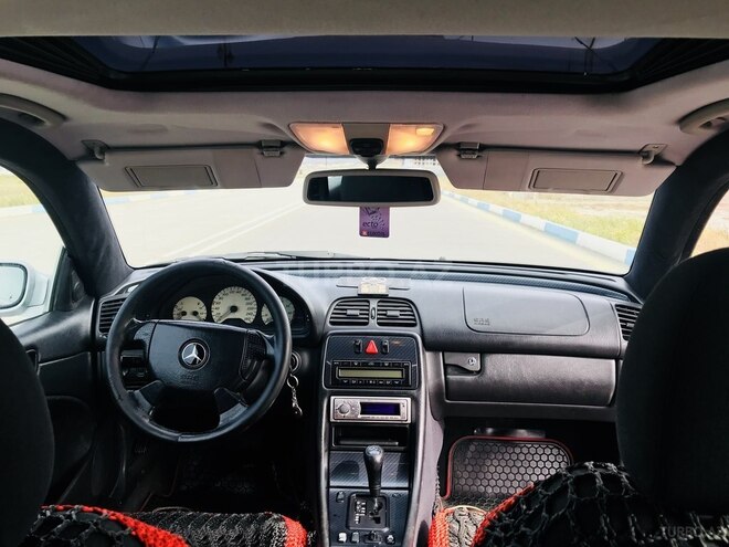 Mercedes  1999, 268,000 km - 2.3 l - Sumqayıt