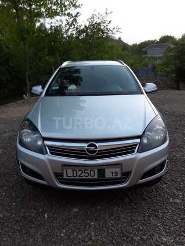 Opel Astra 2010, 240,000 km - 1.3 l - Qazax