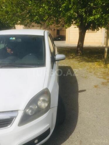 Opel Zafira 2008, 300,000 km - 1.9 л - Bakı