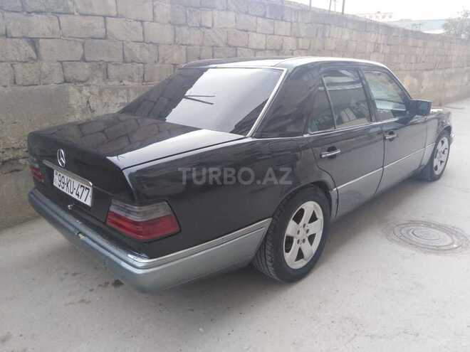Mercedes E 220 1994, 309,000 km - 2.2 l - Bakı