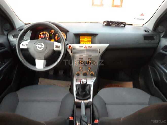 Opel Astra 2010, 240,000 km - 1.3 l - Qazax