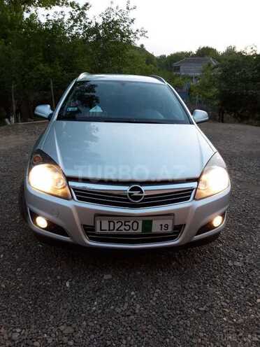 Opel Astra 2010, 240,000 km - 1.3 l - Qazax