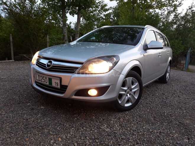 Opel Astra 2010, 240,000 km - 1.3 l - Qazax